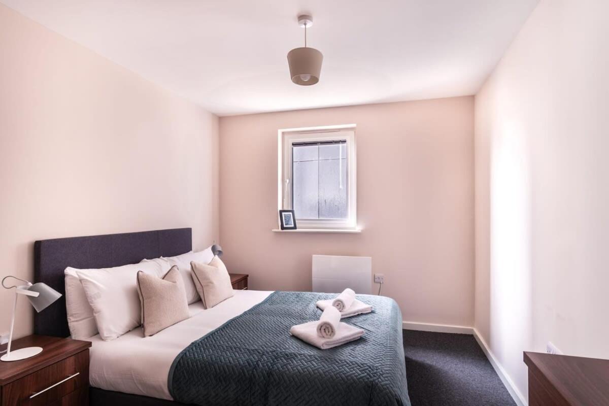 Modern & Spacious 2 Bed Apartment In Manchester Exterior photo