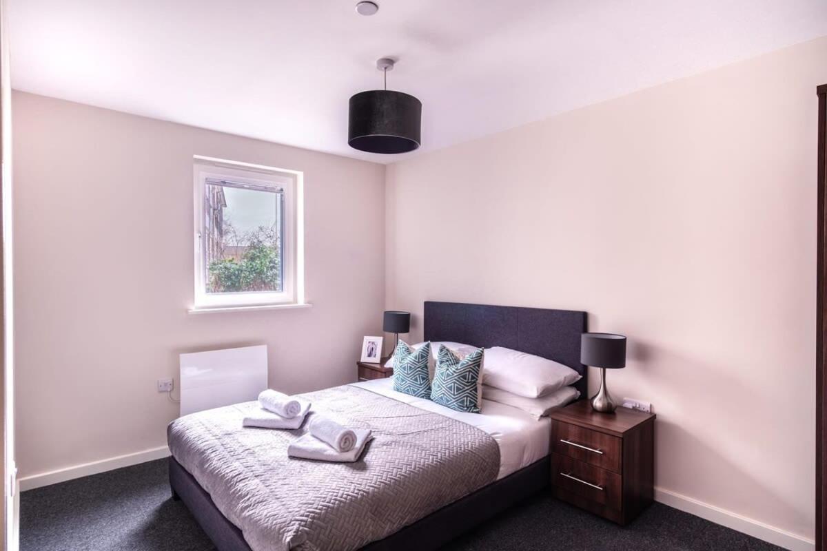 Modern & Spacious 2 Bed Apartment In Manchester Exterior photo