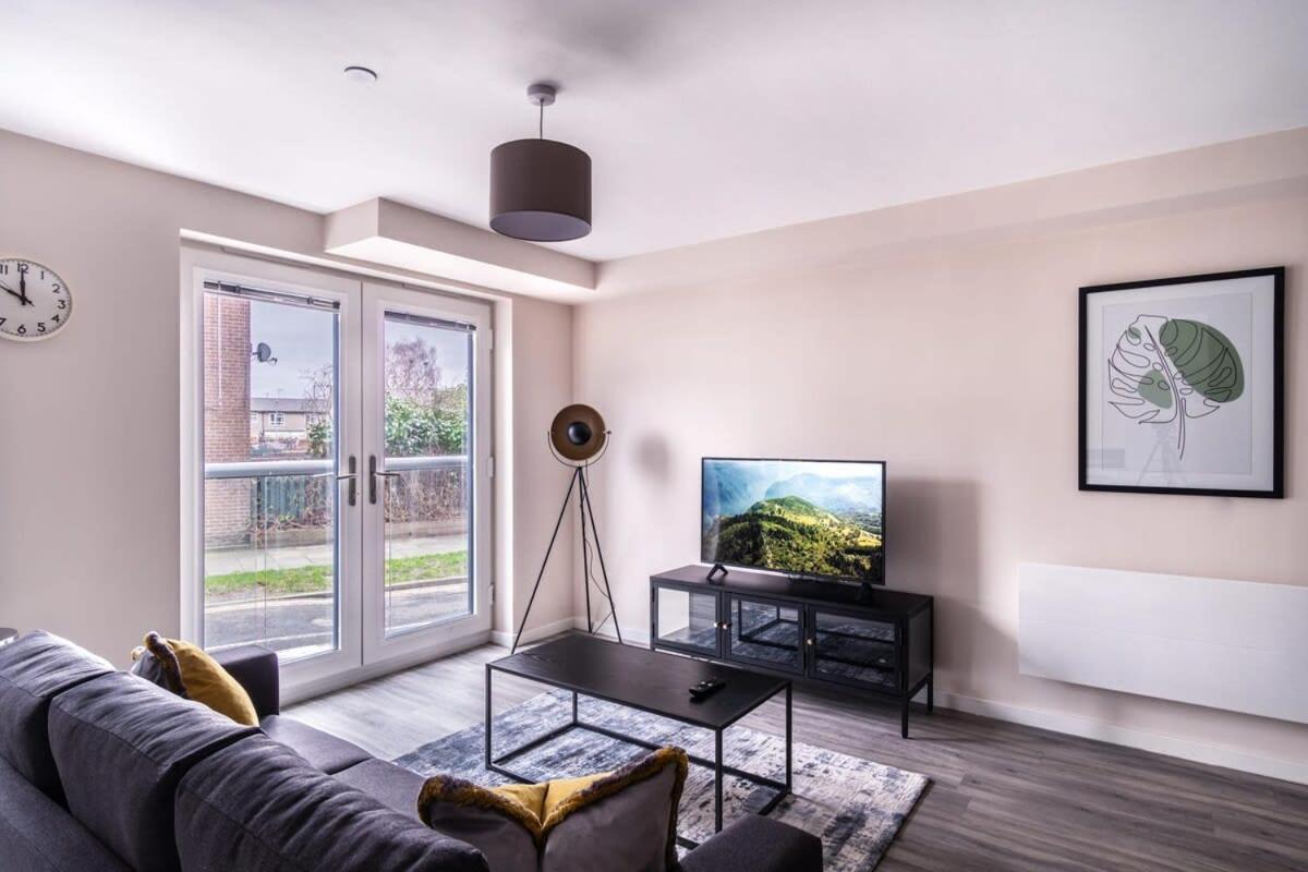 Modern & Spacious 2 Bed Apartment In Manchester Exterior photo